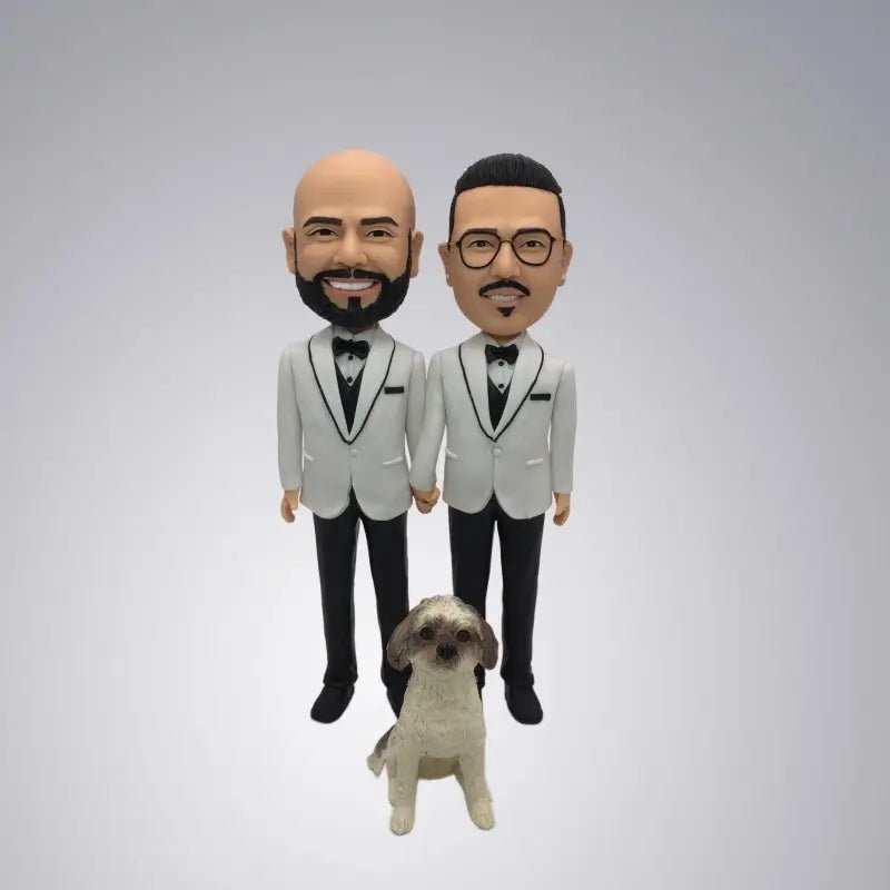 Fully - Custom Couple Bobblehead With An Pet Dog - Yoolea Bobblehead Gifts